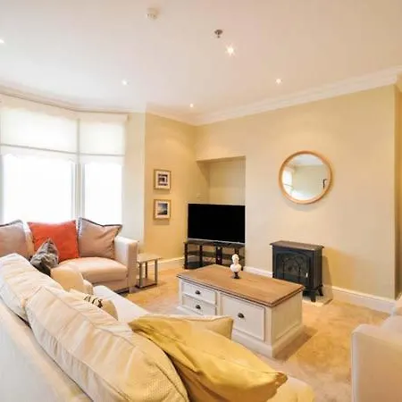 Holiday home Queen's Cliff Scarborough