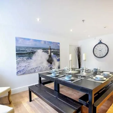 Holiday home Queen's Cliff Scarborough